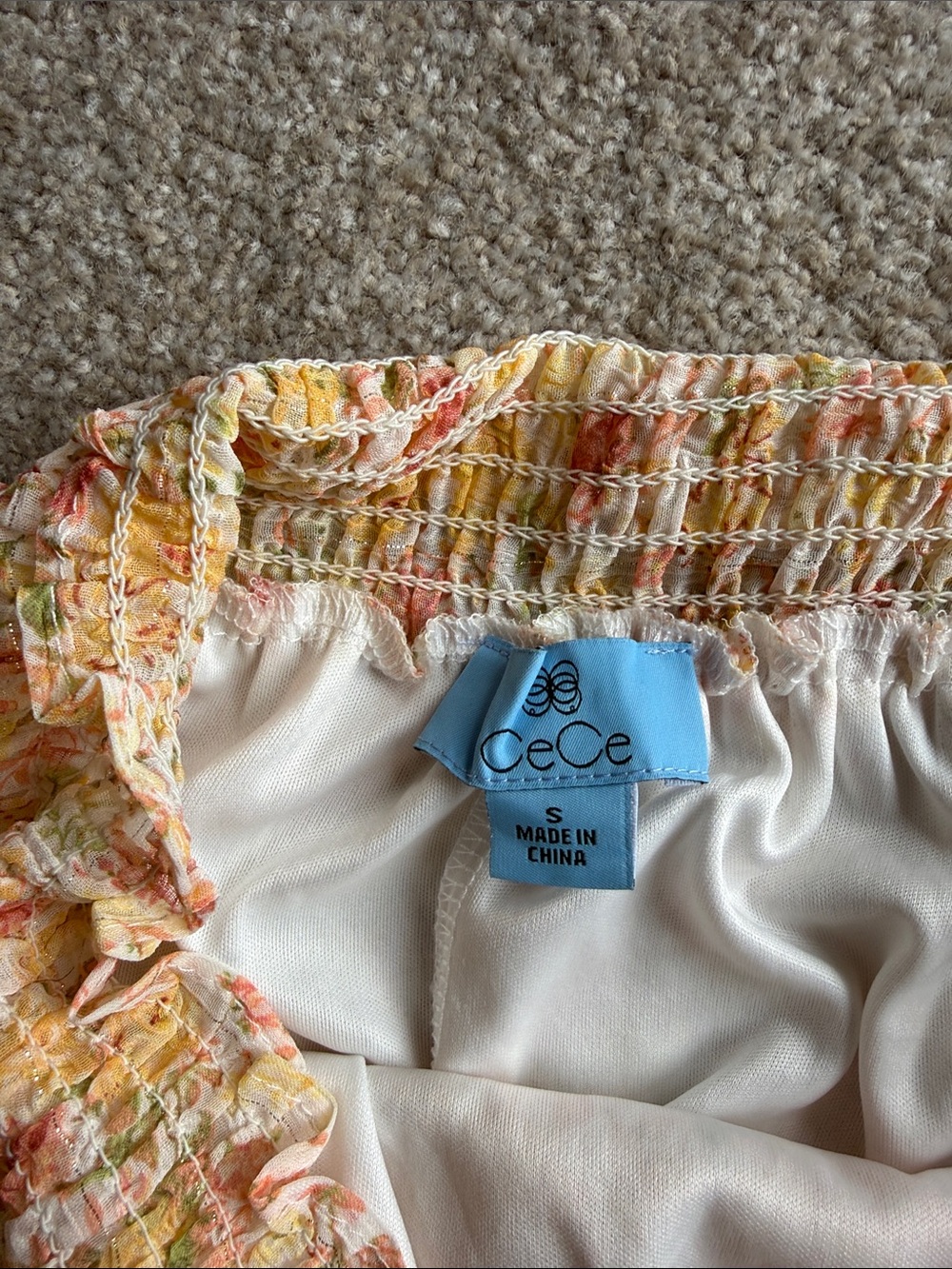 Off shoulder top - Picture 4 of 4